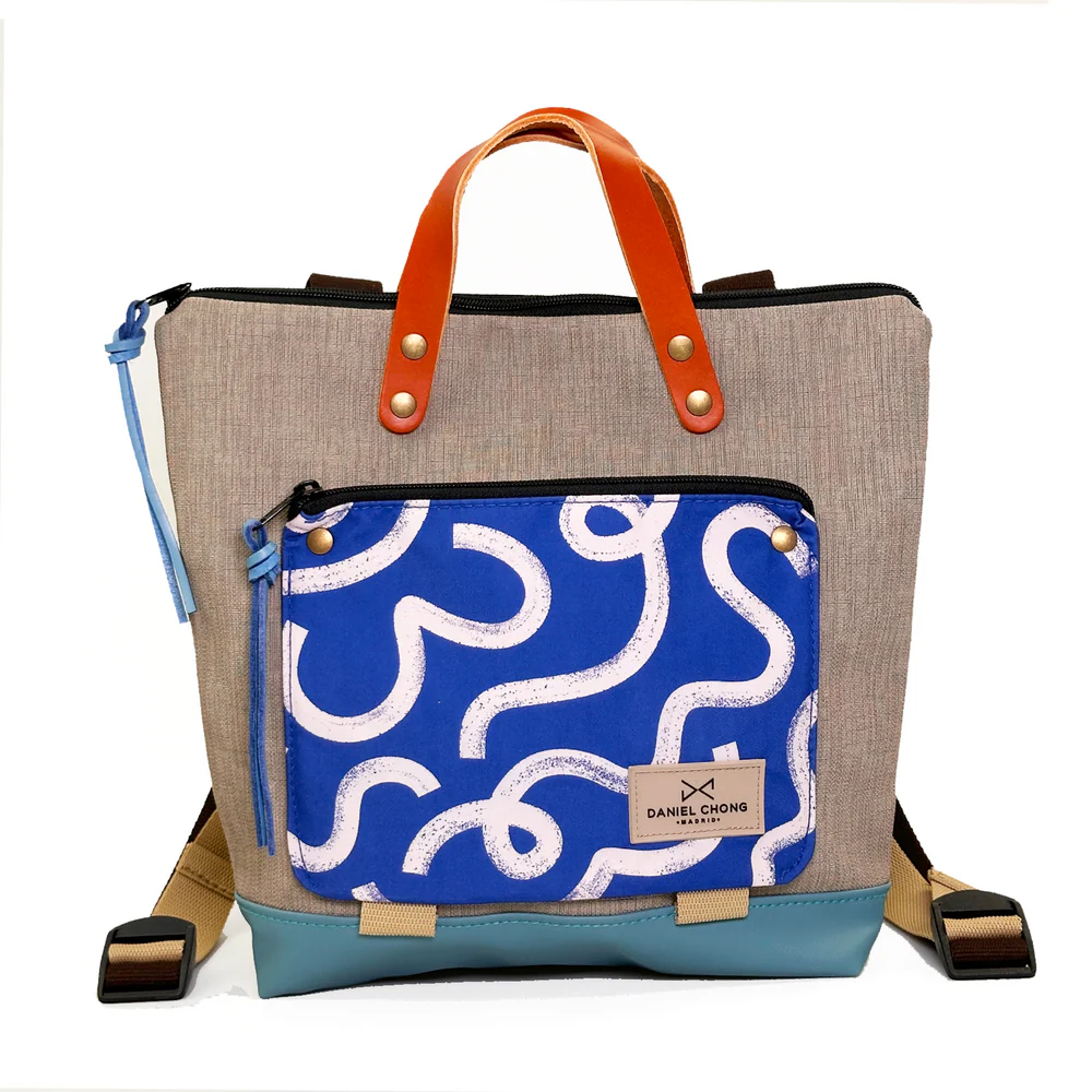 [26637] MOCHILA MINI CUADRADA BOOK HOLDER IMPERMEABLE DANIEL CHONG